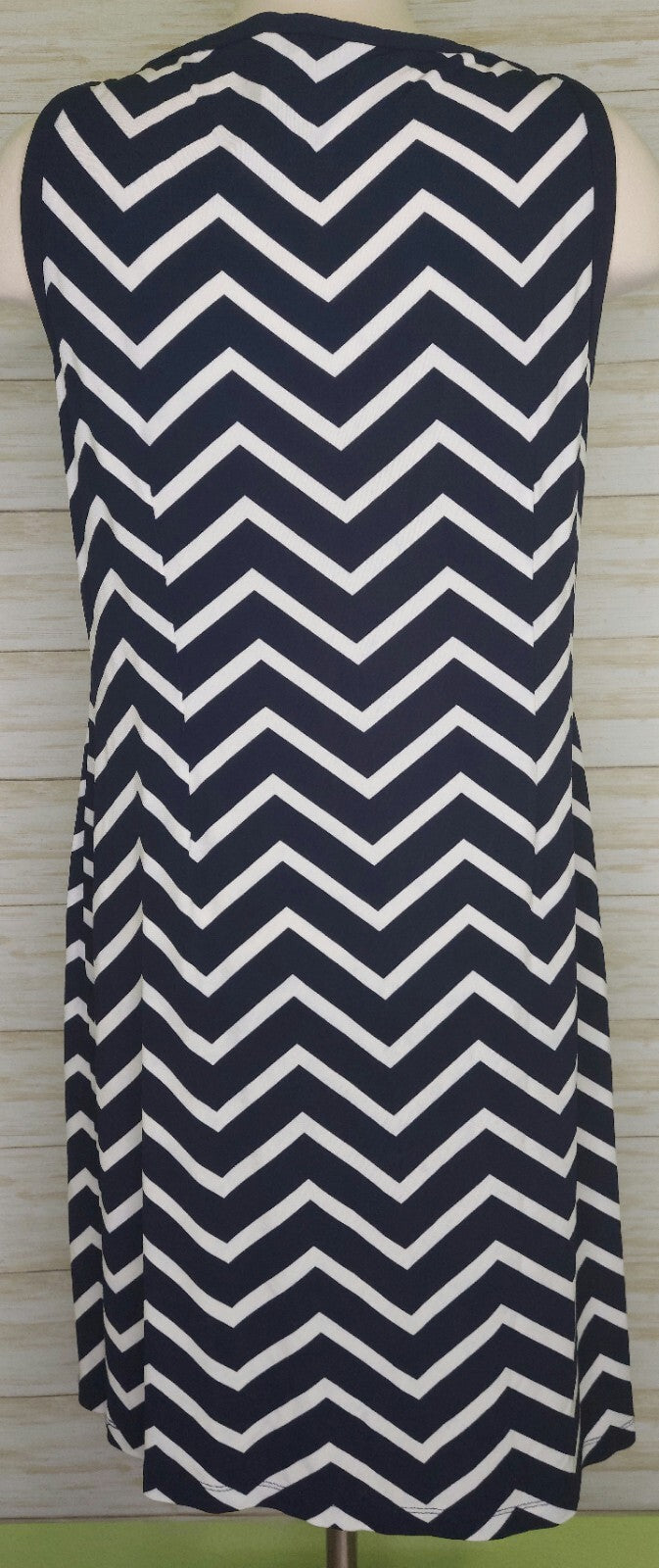 Lauren Ralph Lauren Sleeveless Dress Navy & White Chevron Print Size 8