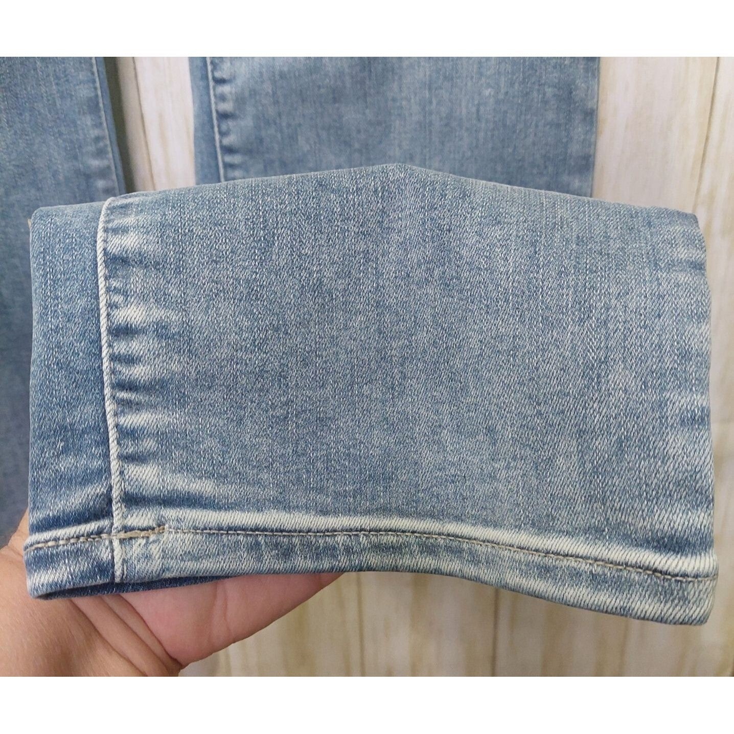NYDJ Women's Marilyn Straight Jeans Size 10P Lift Tuck Technology Denim Jeans