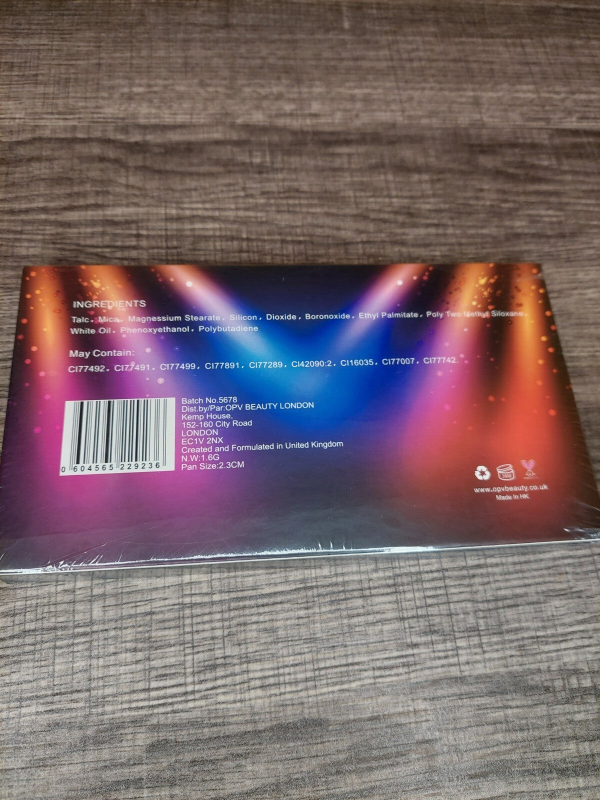 OPV BEAUTY SPOTLIGHT Eyeshadow Palette Full Size 18 Shades Sealed NIB