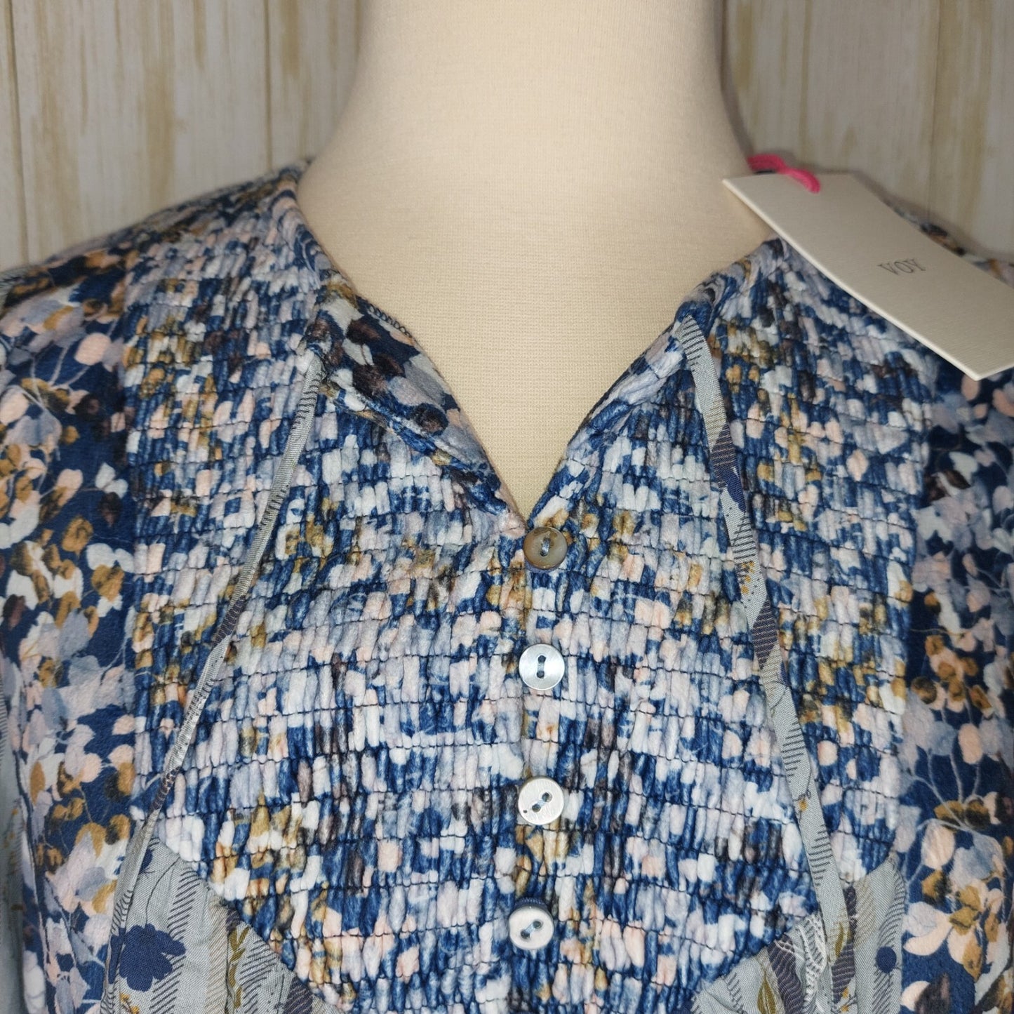 Voy Womens Top Size Small Gray & Blue Floral Boho Long Sleeve Nwt