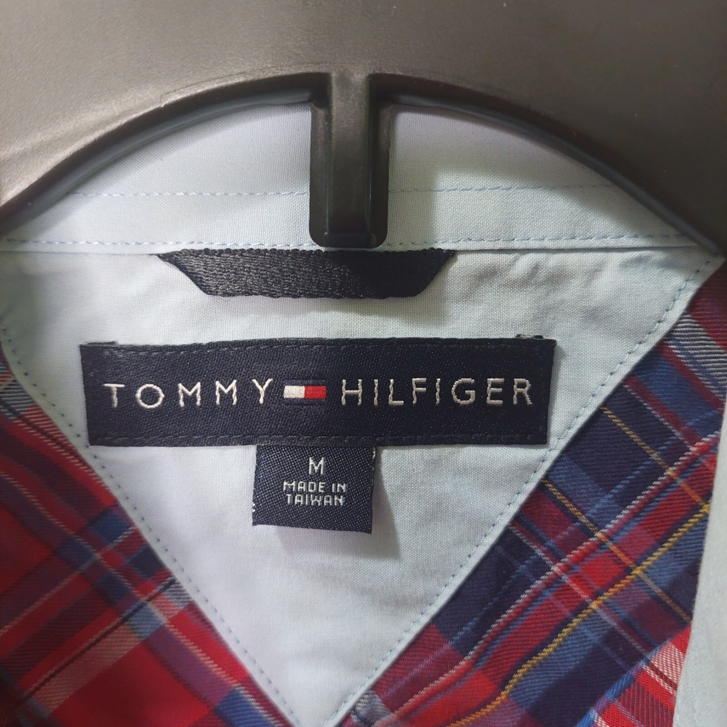 Tommy Hilfiger Men's Plaid Button Up Size Medium Blue Red Plaid Long Sleeve