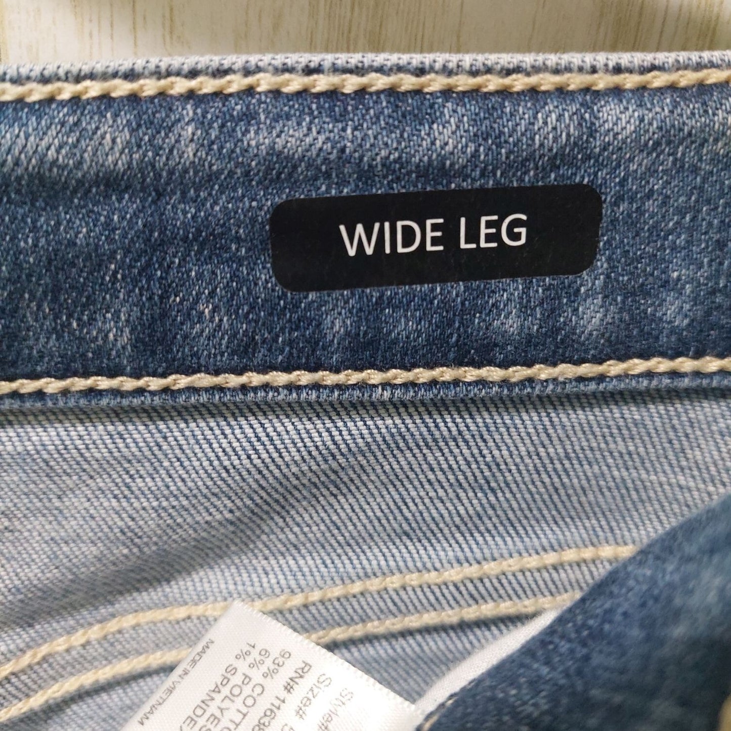 Judy Blue Womens Wide Leg Button-Fly Light Wash Denim Jeans Size 5/27
