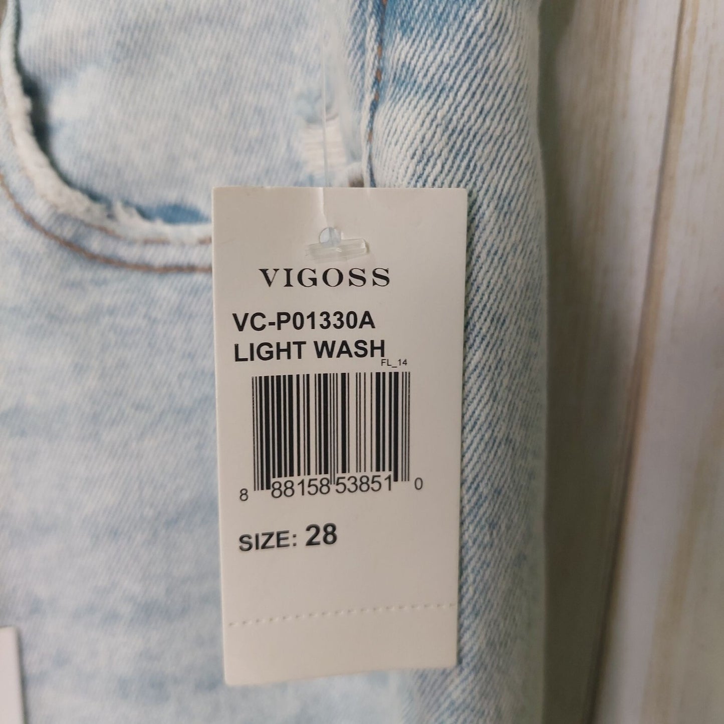 Vigoss Women's Stevie Crop Straight Jeans Light Wash~Distressed~Stretch~ Size 28