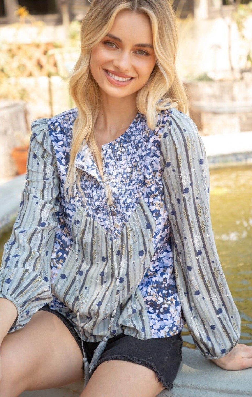 Voy Womens Top Size Small Gray & Blue Floral Boho Long Sleeve Nwt