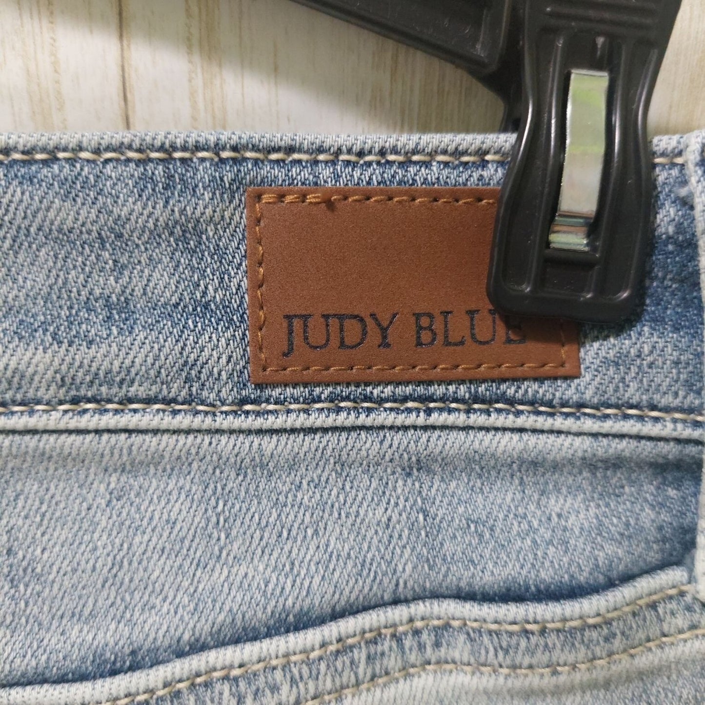 Judy Blue Womens Wide Leg Button-Fly Light Wash Denim Jeans Size 5/27