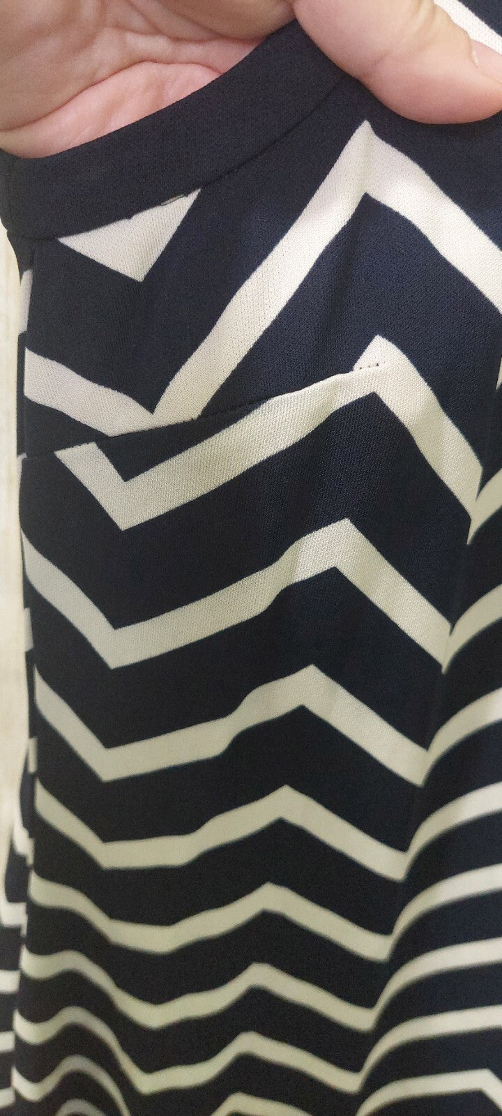 Lauren Ralph Lauren Sleeveless Dress Navy & White Chevron Print Size 8